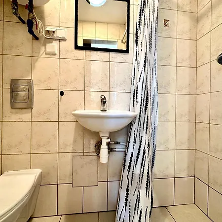 Apartment Przy Skm Wyscigi *