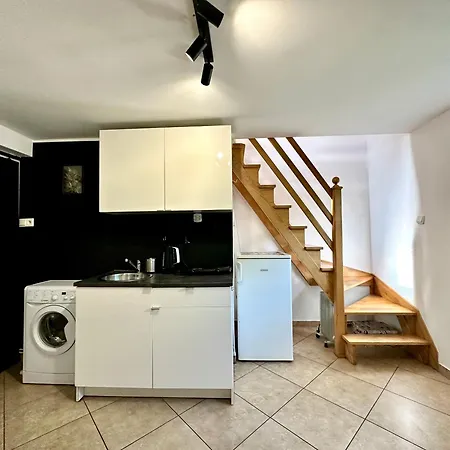 Przy Skm Wyscigi Apartment